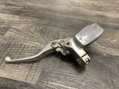 Suzuki 2007-2009 VL1500 1500 Boulevard C90 OEM Left Clutch Master Cylinder - Image 1 of 4