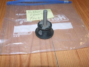  Wisconsin / ROBIN / SUBARU GENERATOR GUMMI VIBRATIONSISOLATOR FÜSSE ORIGINAL  - Bild 1 von 2