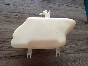BMW e34 Touring OEM rear washer tank 61681391805 61688359075 - Picture 1 of 4