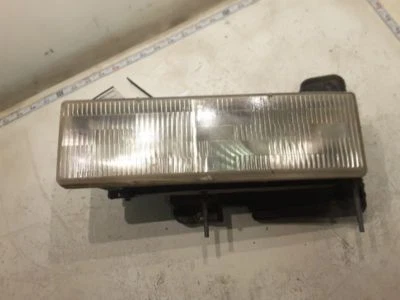 Пассажирская композитная фара подходит для пикапа 90-02 CHEVROLET 3500 172983 - Изображение 1 из 4