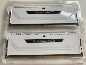 Corsair RGB Pro 3200mhz Ddr4 16gb (2x8gb) Vengeance Weiß SL