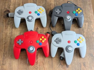 Nintendo 64 N64 Controller Official Lot of 4 Tested Good work Tight Sticks - Picture 1 of 5