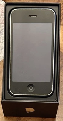 Apple iPhone 3G S 8 GB with Box - Image 1 of 4