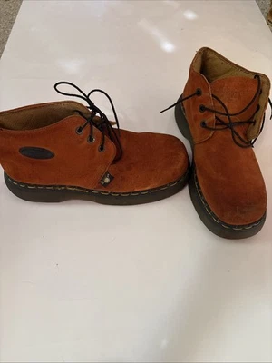 Botas de Plataforma Dr Doc Martens 8352 Vintage Inglaterra Naranja Marrón Gamuza 10 RARAS Foto 1 de 4