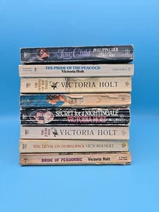 Lot of 8 Victoria Holt Vintage Romance Paperback Novels - Imagen 1 de 20