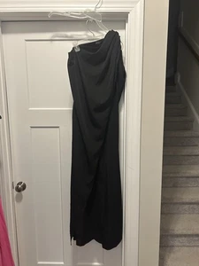 Vestido largo para mujer negro de un hombro formal de boda frontal tejido dividido grande - Imagen 1 de 5