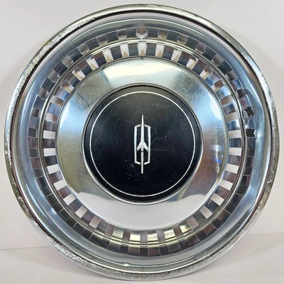 ONE 1975 Oldsmobile Cutlass Salon # 4045 15" tapacubos/cubierta de rueda 00418931 usado Foto 1 de 4