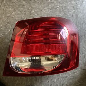 LEXUS OEM FACTORY DRIVERS SIDE REAR OUTER TAIL LAMP LENS 2001-2005 GS430 