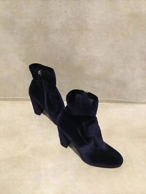 Botas femininas Steve Madden salto bloco veludo azul rápido (4,5") tamanho 7M - Imagem 1 de 4
