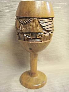 CALICE IN LEGNO intagliato a mano con stelo - scena tropicale - Foto 1 di 7