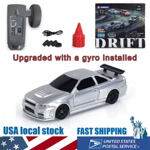 1/43 Pronta Corsa Auto Giroscopio Drift Car 4WD Traffico Coni Mini Giocattolo per Ragazzi - Foto 1 di 17
