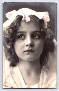 RPPC Pretty Girl Studio Photo Close up Portrait Antique 1907 Canada Postcard - Bild 1 von 2
