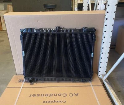 Radiator for 1987-89 Nissan Stanza, 2.0L L-4, Manual Transmission, Except Wagon - Image 1 of 2