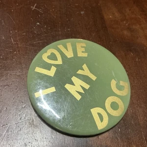 VINTAGE 1980’S PIN BADGE I LOVE MY DOG - Bild 1 von 2