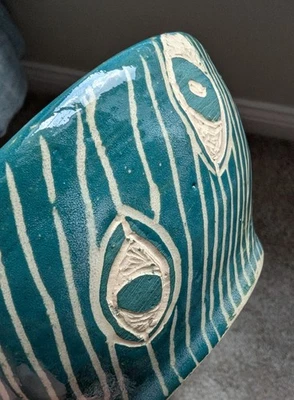 Único cuenco de cerámica madera grano globo ocular ojo de pavo real baratija plato lanzado a mano Foto 1 de 4