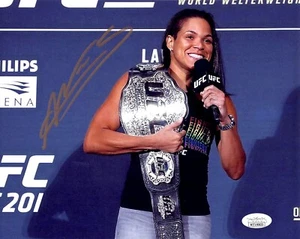 AMANDA NUNES Autograph Hand SIGNED 8x10 PHOTO UFC MMA JSA CERTIFIED AUTHENTIC - Picture 1 of 4