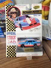 Richard Petty #43 STP Stock Car 1992 Road Champs 1:64 Nascar Diecast