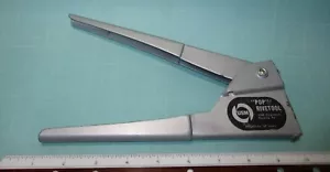Vintage USM Corporation 1/8" rivetti guida manuale stretta "POP" RIVETOOL pistola PRG411 - Foto 1 di 3