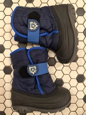 Botas de nieve Kamik Snowbug para niños pequeños talla 7 azul marino Foto 1 de 4