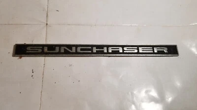 原装 1979 年 1981 年丰田 Celica SUNCHASER B 柱板徽章 — 第 1/2 张图片