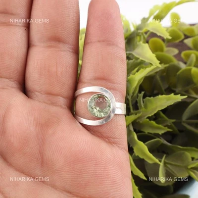 Anillo redondo de plata 925 con banda de viernes negro de piedra amatista verde Foto 1 de 4