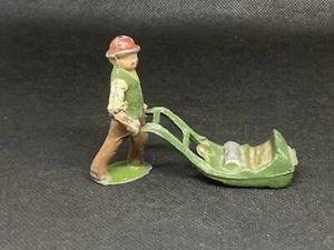 Gardener With Lawn Mower By Pixyland Kew (Yellow 968) - Picture 1 of 6