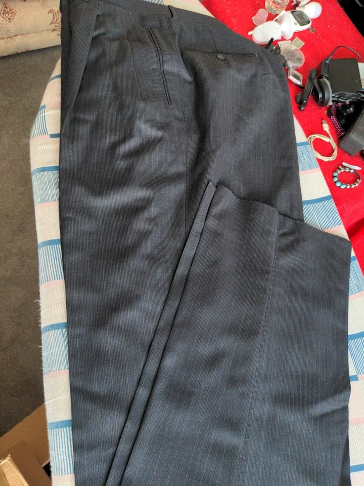 Pantalón Arif Of Mayfair Rayas Azul Marino Hecho en Italia Corneliani W 38"  Foto 1 de 4