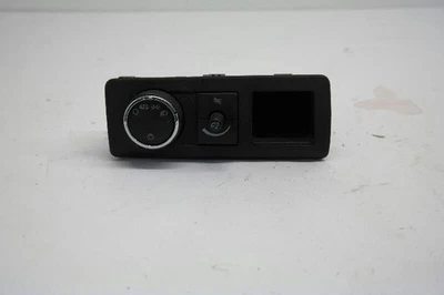 Interruptor de faros Chevrolet Suburban 1500 2007-2013  Foto 1 de 4