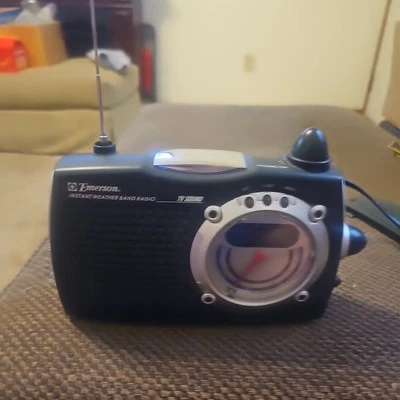 VTG Emerson Instant Weather Band Portable AM/FM TV Band Radio 10"x 7" - Image 1 of 4