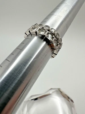 Juego de 2 anillos de plata esterlina Eternity circonita cúbica tamaño 7,25 JB23 Foto 1 de 4