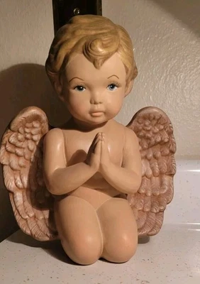 PRAYING CHERUB ANGEL GARDEN MEMORIAL STATUE FIGURINE GLAZED ARTIST SIGNED  - Image 1 of 4