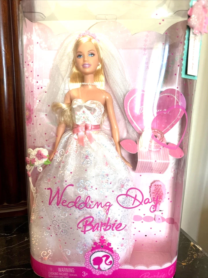 Vestido de Noiva Barbie DIA DO CASAMENTO Boneca Barbie M2778 2007 Mattel NRFB - Imagem 1 de 4