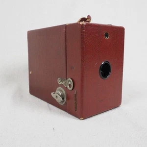 Vintage Kodak RED No. 2 Brownie Rainbow Hawkeye Model C Box Camera - Picture 1 of 13
