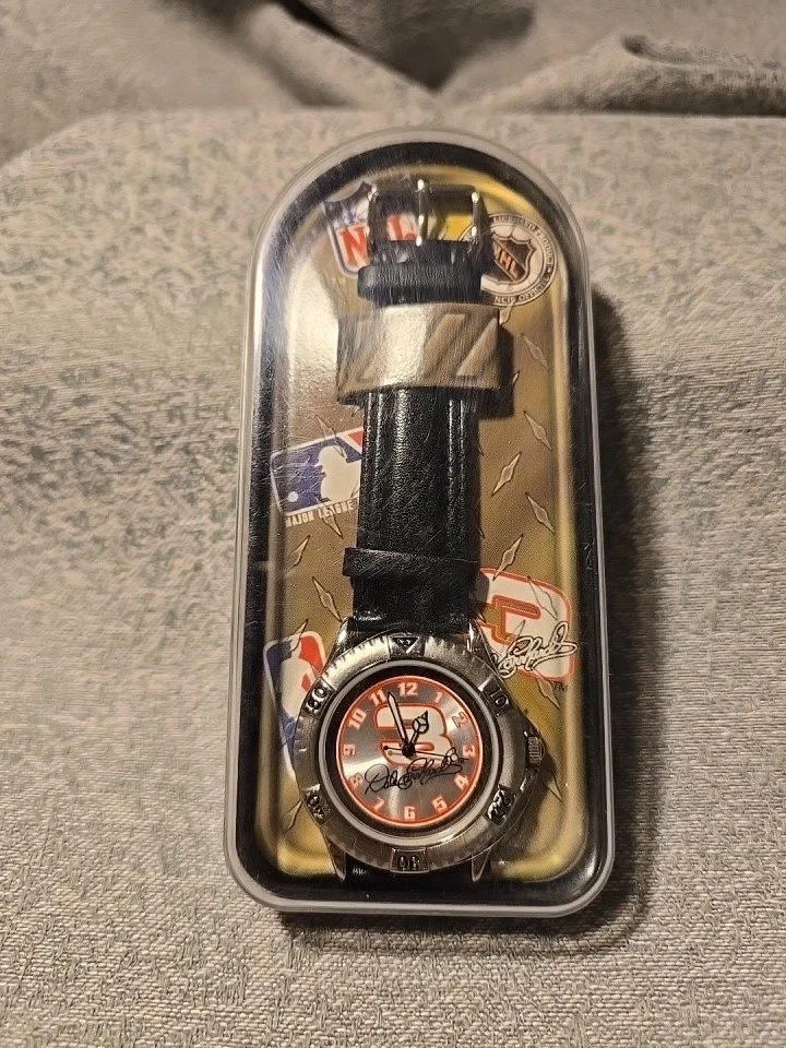 Reloj Coleccionable Dale Earnhardt #3 Estuche 39mm Correa Cuero Negro - NUNCA USADO. Foto 1 de 1