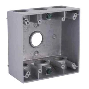 Caja resistente a la intemperie 5348-0 Hubbell de 2 marchas, siete 3/4 pulgadas Salidas roscadas, grises - Imagen 1 de 3