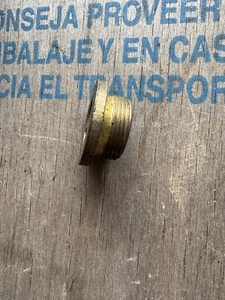 Tornillo de drenaje de aceite Deutz - Imagen 1 de 4