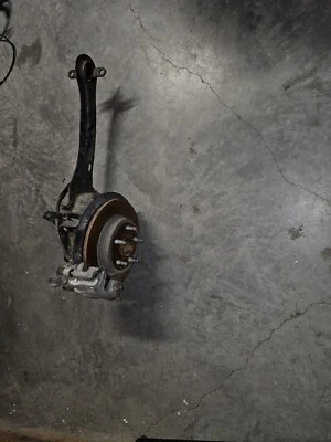 2012-2018 Ford Focus Titanium Rear Right Spindle Knuckle Bearing Hub Control Arm - Image 1 of 4