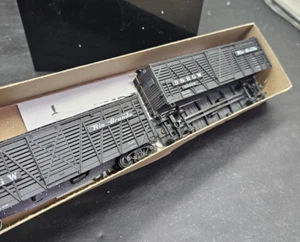 Accurail HO Train Car D&RGW 40' Wood Stock Car 2pc Set Black Rio Grande - Bild 1 von 8