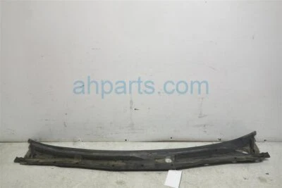 Cubierta de parabrisas moldeada capó delantero Nissan Máxima 2000-2003 66810-2Y915 Foto 1 de 4