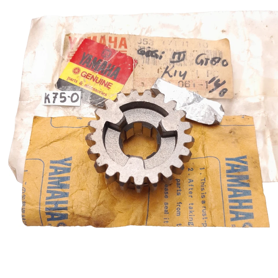 Yamaha GTMX RD60 TY80 GT80 YZ80 DT80 YSR 3er Piñón Engranaje Nuevo de Lote Antiguo Foto 1 de 4