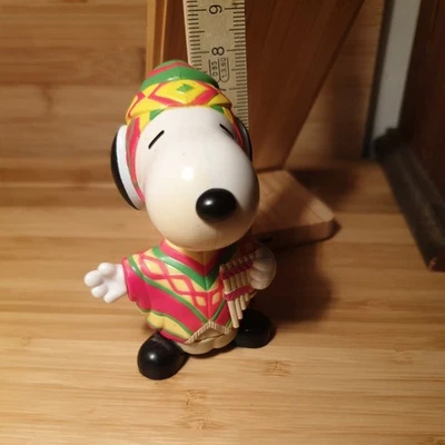 Snoopy Collectable Box Peanuts Mini Figure Peru Rare Collection From JAPAN - Bild 1 von 4