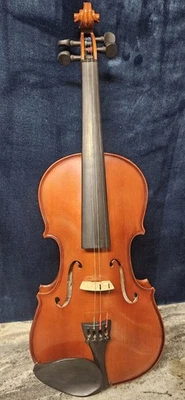 Vintage 1999 Cremona 4/4 Violin With Bow No Case - Image 1 of 4
