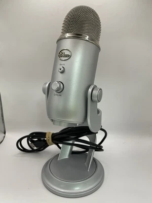 Blue Yeti USB Microphone Silver - Image 1 of 4