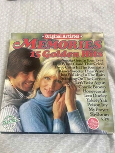Memories - 15 Golden Hits - 12" Vinyl Record - Picture 1 of 2