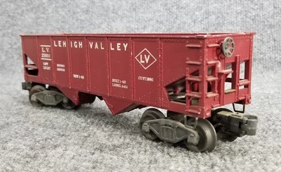 O scale Post War Lionel Lehigh Valley 2 bay hopper car #25000 Red Version - Image 1 of 4