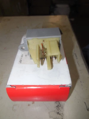 Interruptor de soplador de aire acondicionado Ford Thunderbird 1994 1995 nuevo de Lote Antiguo F4SZ-19986-A Foto 1 de 3