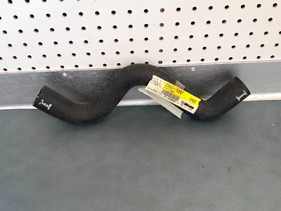 Manguera de radiador superior GM OEM NOS 25605287 1993-1995 Buick Lesabre Foto 1 de 2