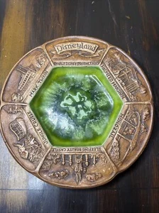 Vintage Disneyland Treasure Craft Ashtray Plate Green Glaze Listed Attractions - Picture 1 of 7