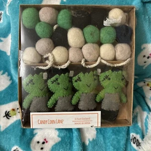 Candy Corn Lane 6ft Garland Soft Felt Frankenstein & Pom Poms NEW Halloween - Picture 1 of 2