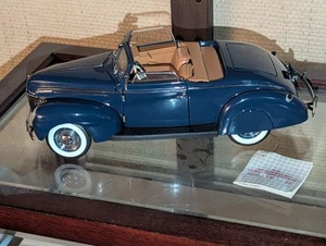 Franklin Mint 1939 Ford Deluxe Convertible Coupe - World’s Fair Precision Model  - Picture 1 of 5